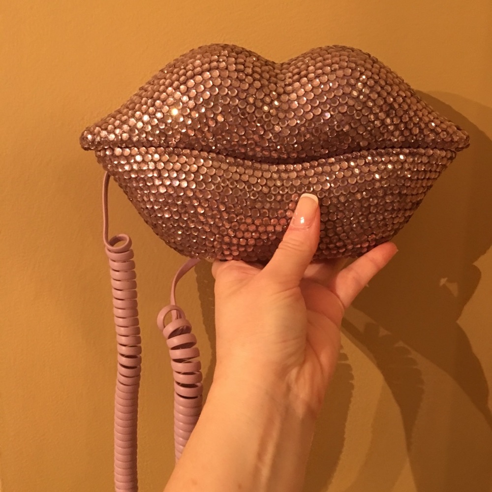 Purple LIPS 👄 phone